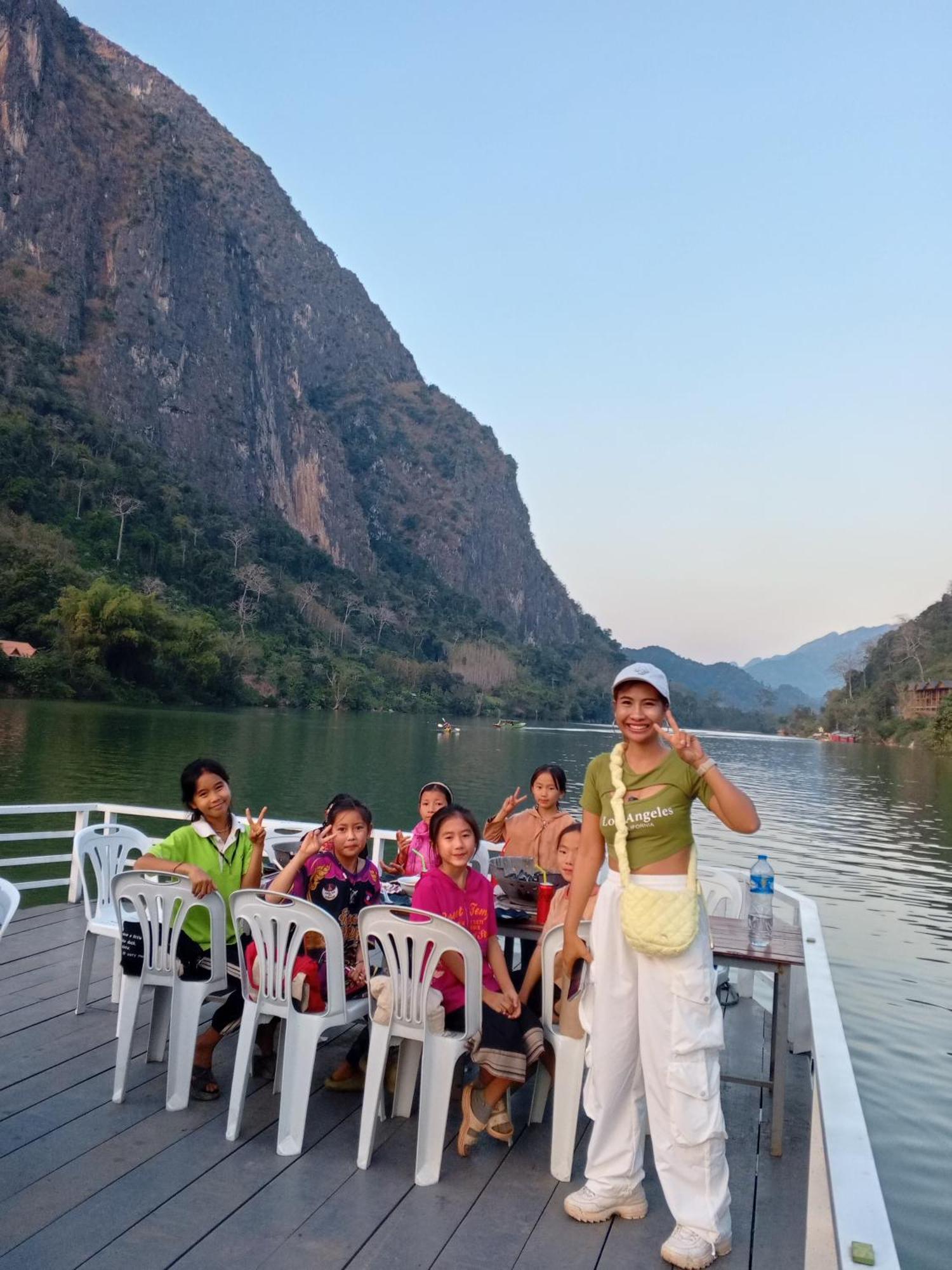 Cam U View Bungalow Hotel Nong Khiaw Exterior photo