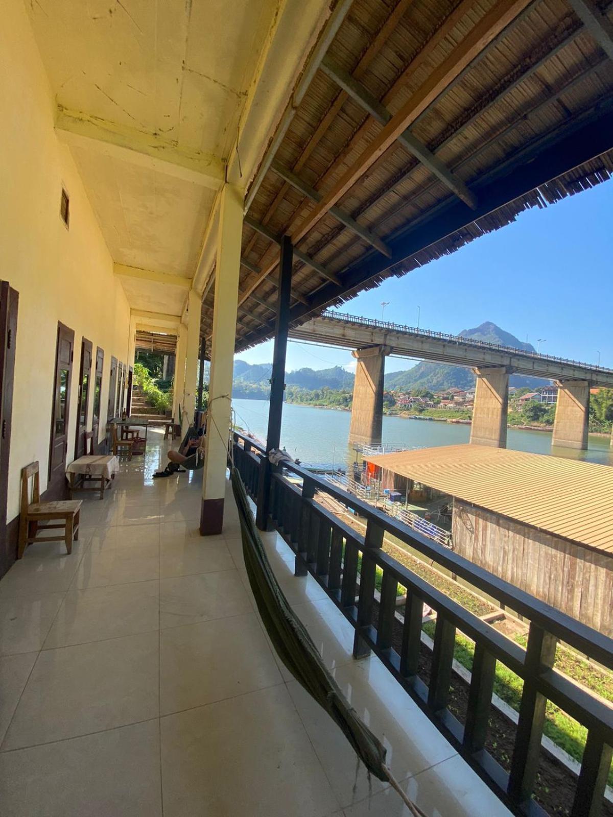 Cam U View Bungalow Hotel Nong Khiaw Exterior photo