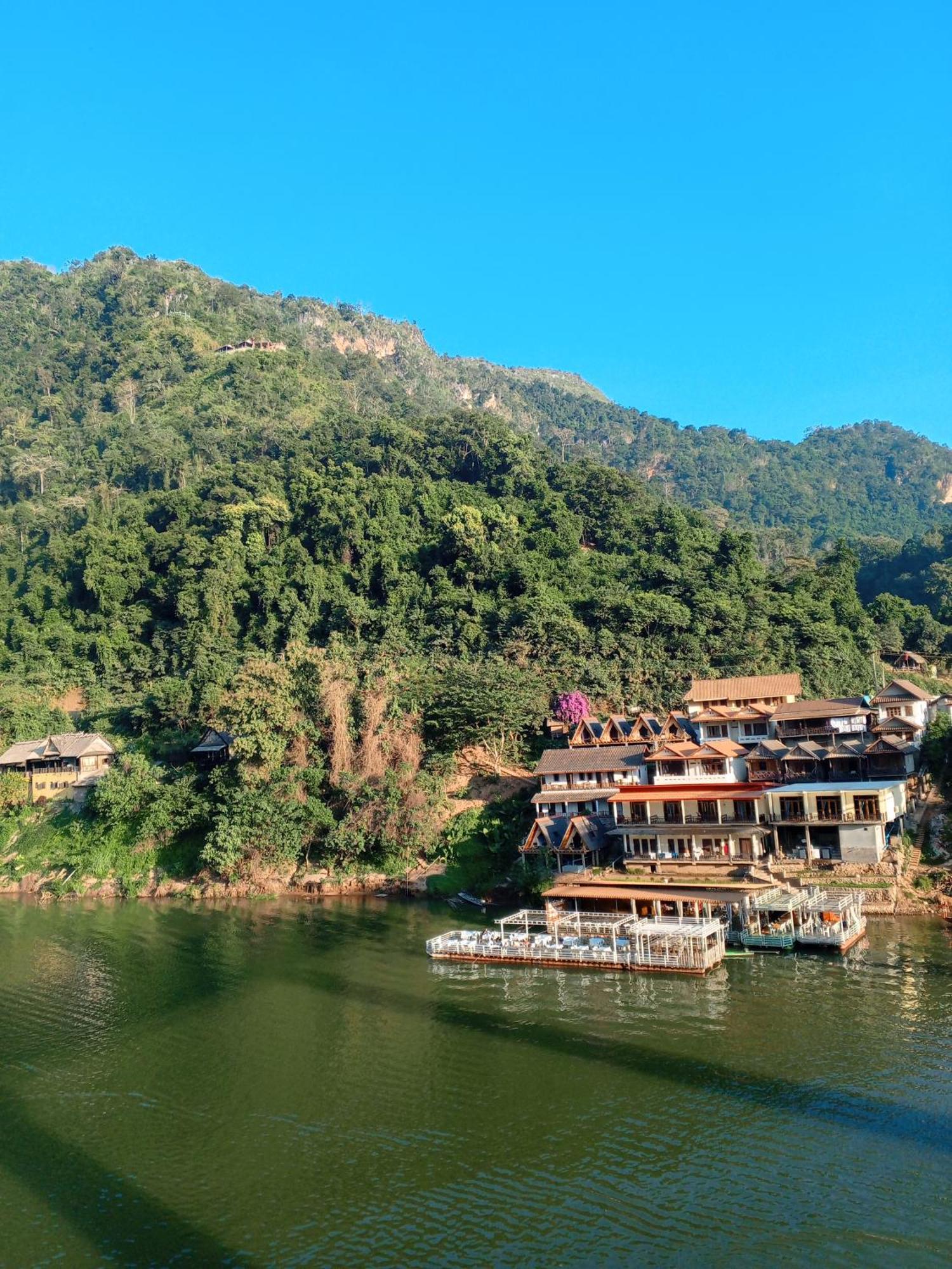 Cam U View Bungalow Hotel Nong Khiaw Exterior photo